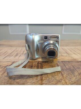 Nikon E7600 Silver Digital Camera Coolpix 7600 Tested Works Ships Fast!!!